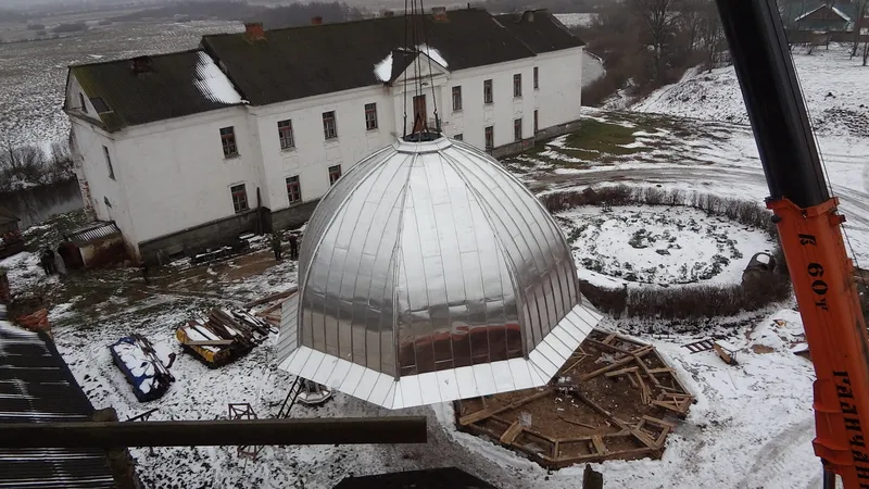 Установка купола на Брамную башню