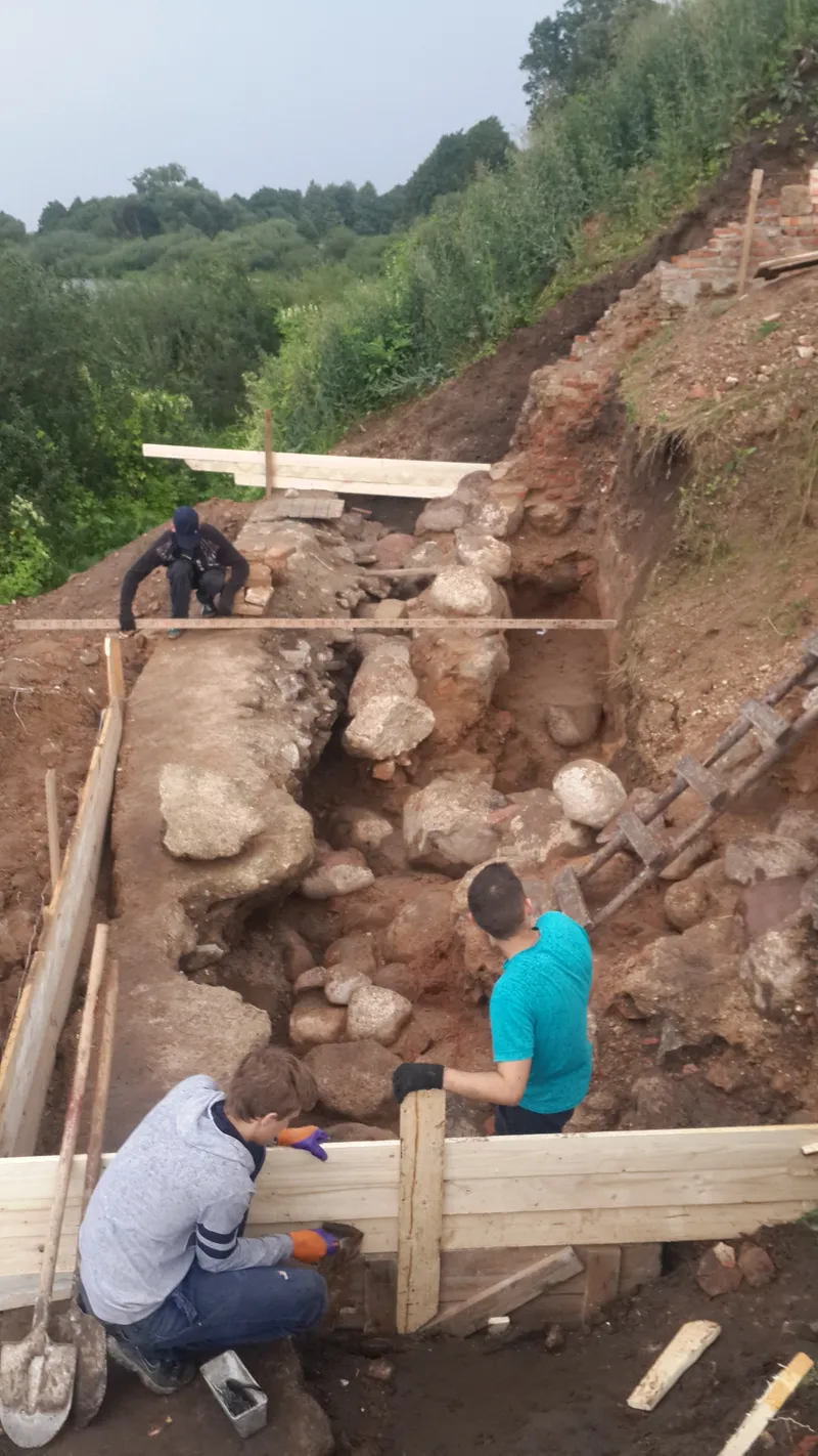 Территория замка